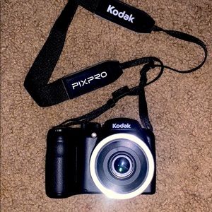 Kodak PIXPRO AZ252 Digital Camera (Black)